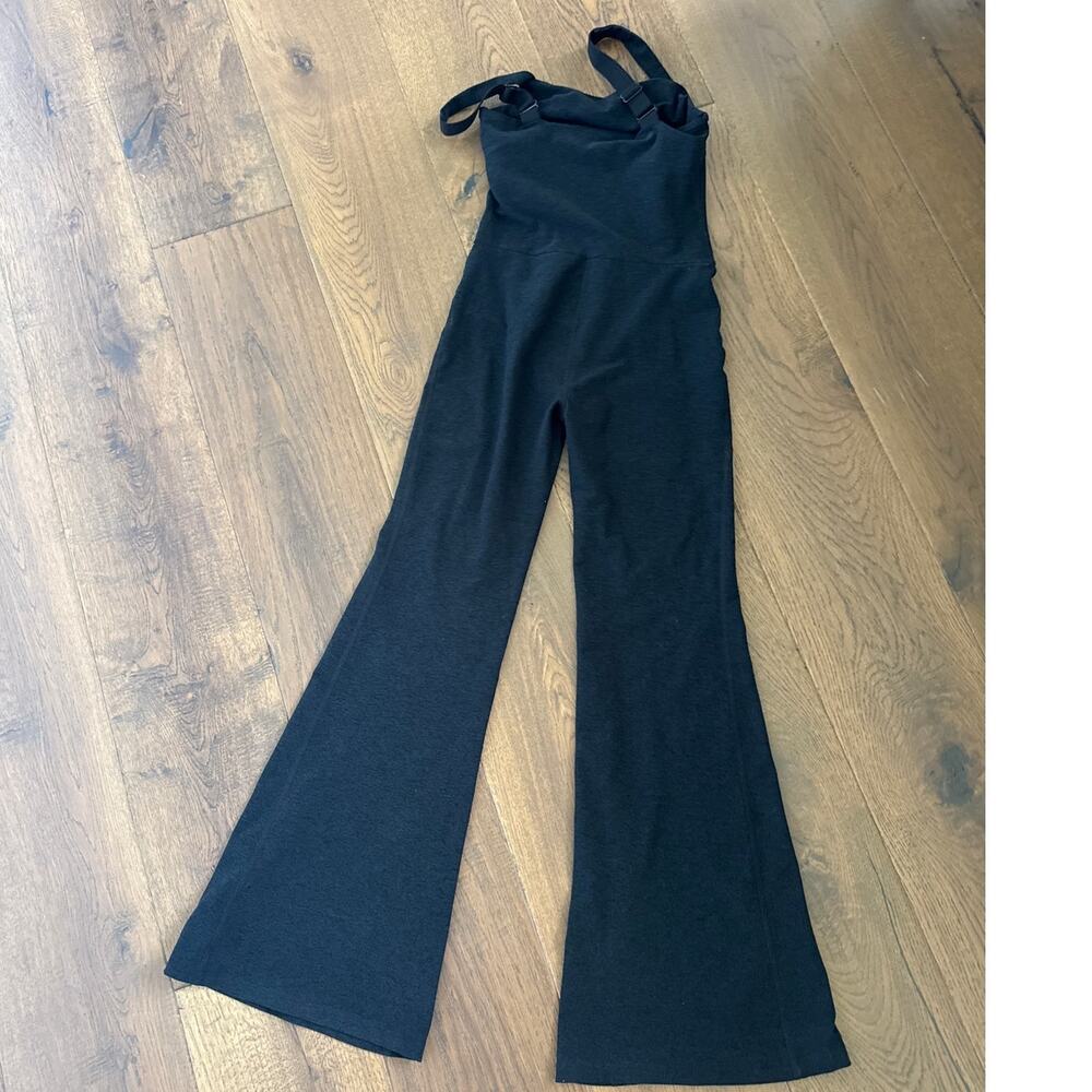 Beyond Yoga Hit the Scene Flare Jumpsuit Black Womens Size Small - Picture 2 of 5
